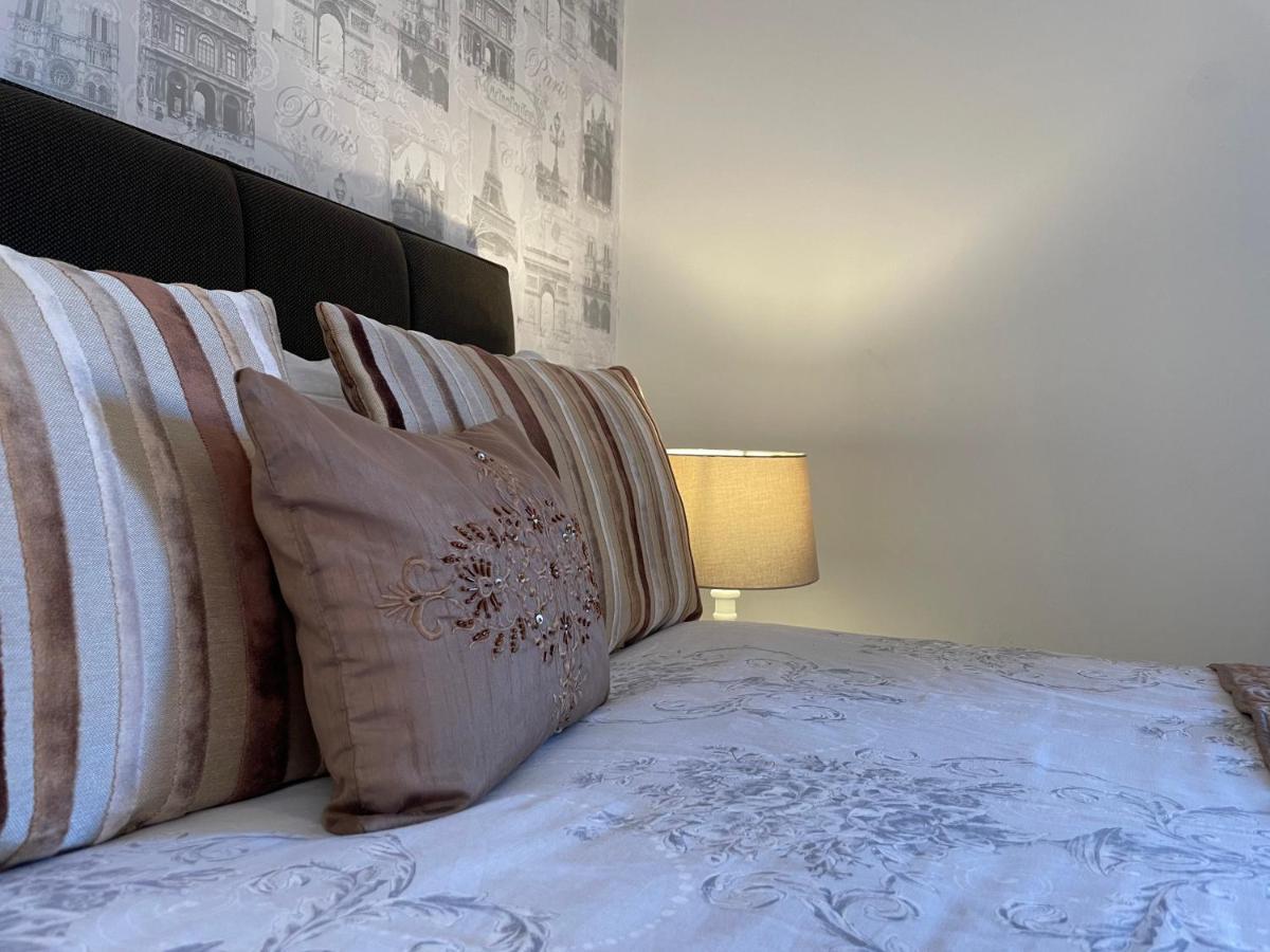 St Georges Balcony Suite With Parking Portsmouth Kültér fotó
