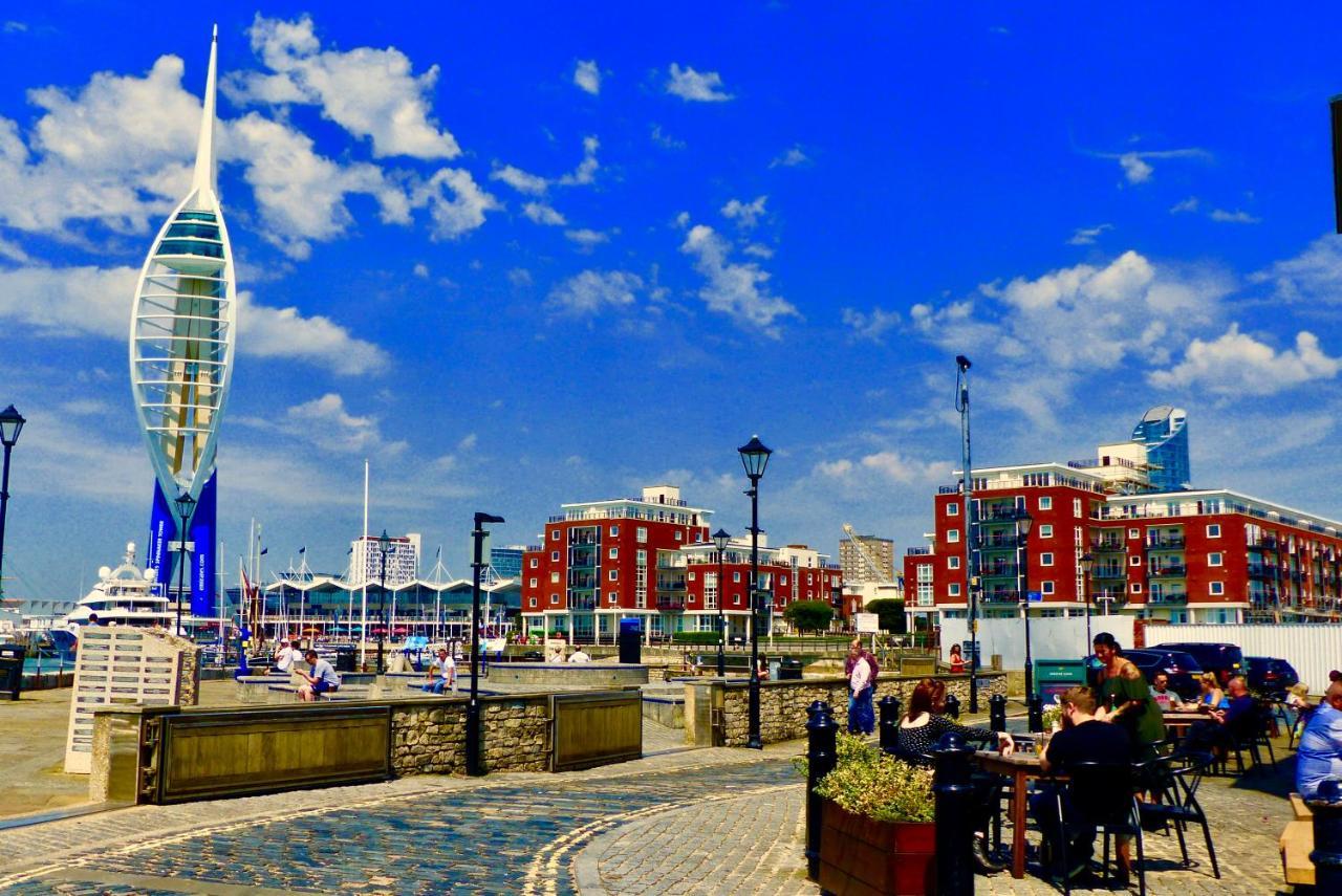 St Georges Balcony Suite With Parking Portsmouth Kültér fotó